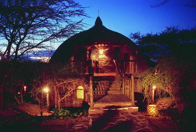 Serengeti Serena Safari Lodge Eksteriør billede